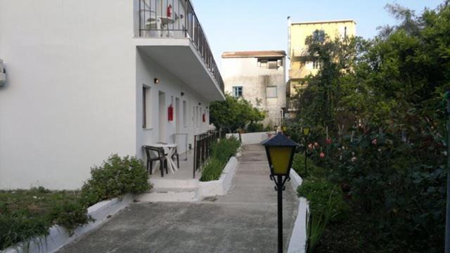 Hide Away Apartment *